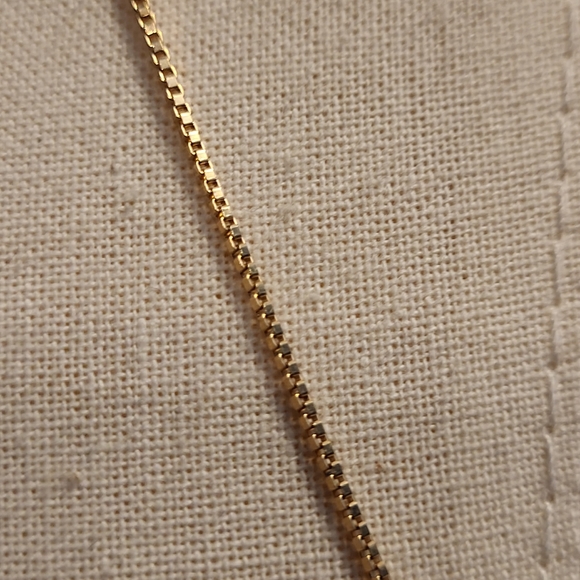 16" 14K Gold Chain Necklace with 14K Gold Abacus Pendant - Picture 8 of 9